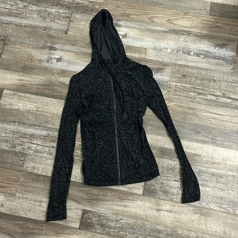 Lululemon hooded define jacket